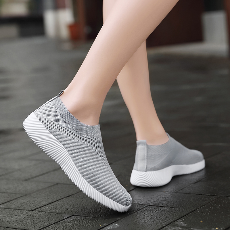 Sport Running Shoes Women Air Mesh Breathable Walking Women Sneakers Comfortable White Fashion Casual Sneakers Chaussure Femme