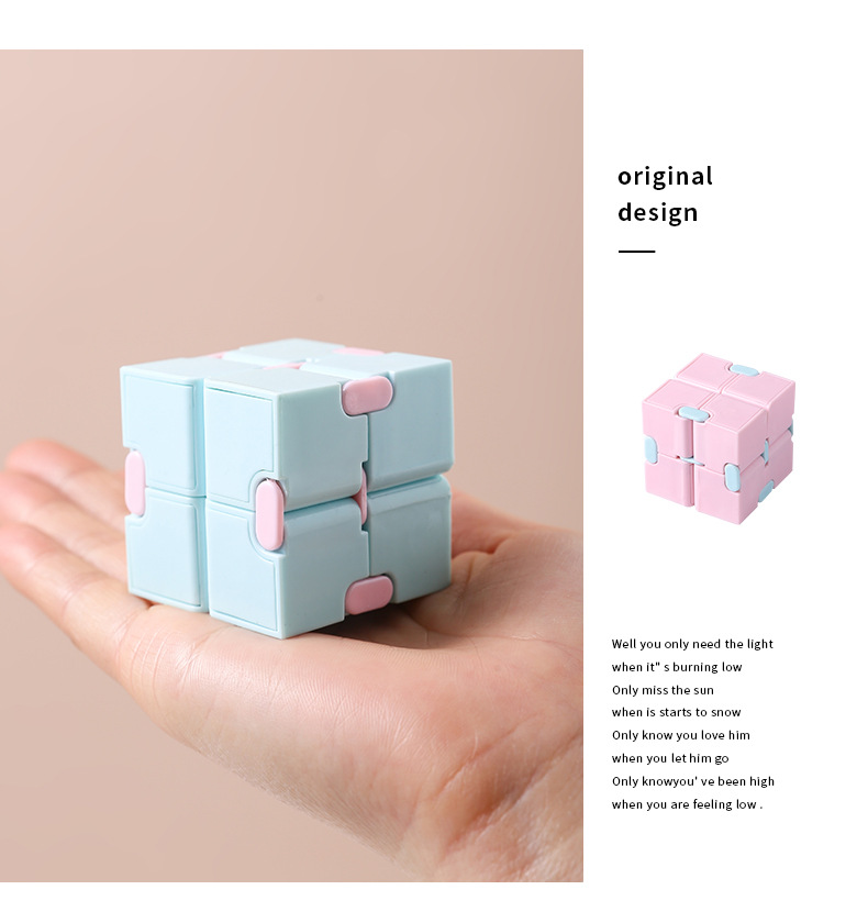 4cm Puzzle Cube fidget toys Durable Exquisite Decom pression Toy Infinity Magic Cube For Adults Kids Antistress Anxiety Toy Gift