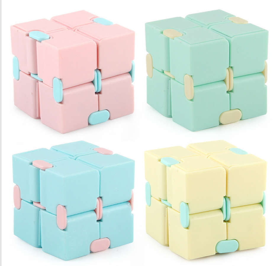 4cm Puzzle Cube fidget toys Durable Exquisite Decom pression Toy Infinity Magic Cube For Adults Kids Antistress Anxiety Toy Gift